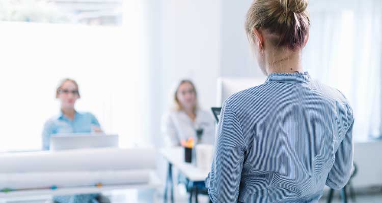Taller gratuït: Gaudeix parlant en públic